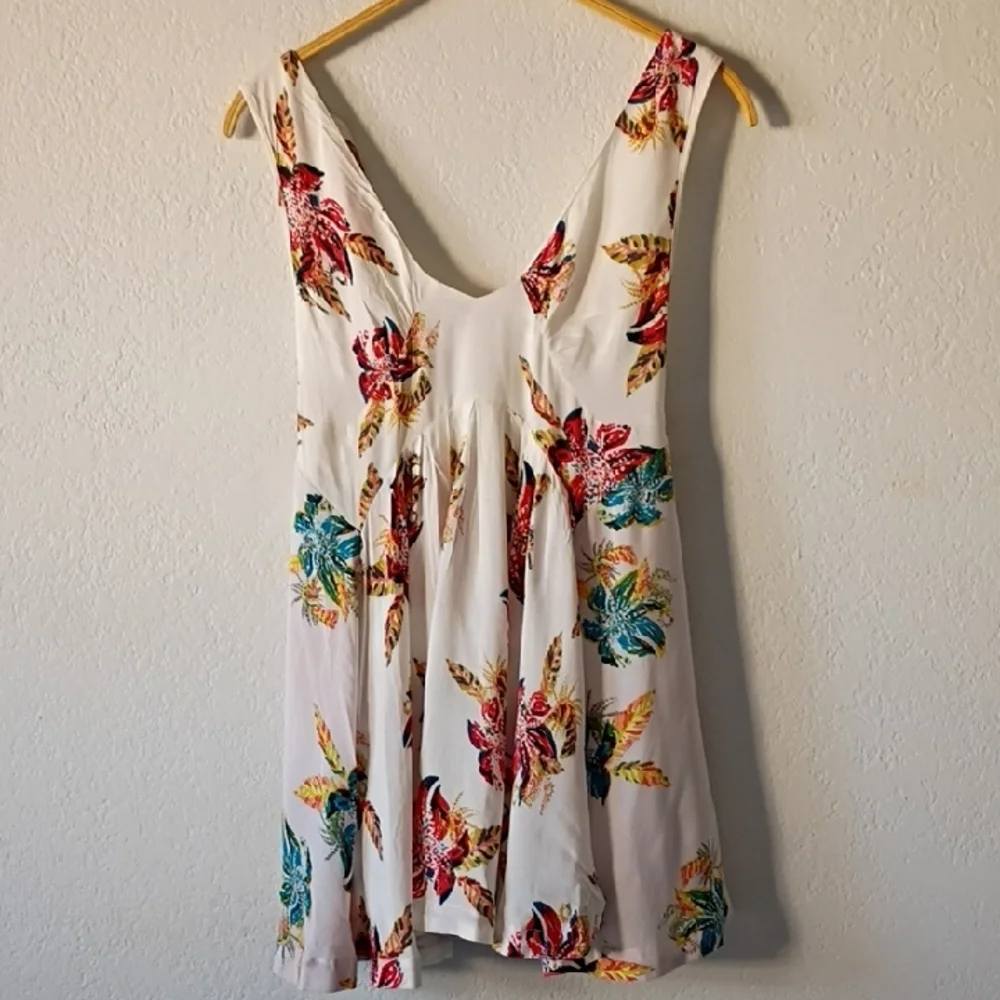 Free People chic mini